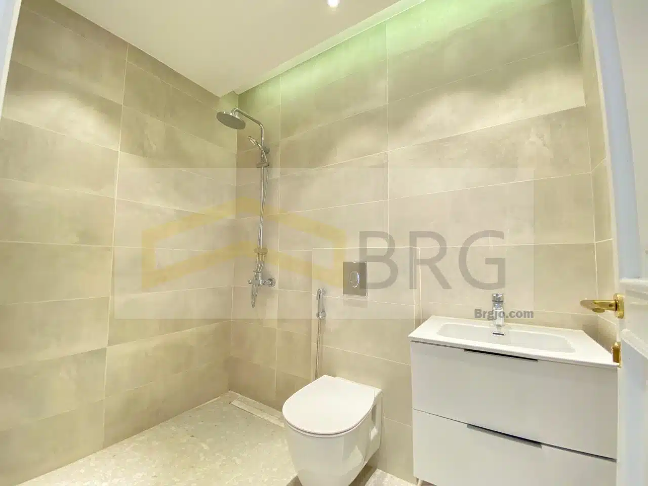 WhatsApp Image 2024-06-29 at 3.14.38 PM (6)