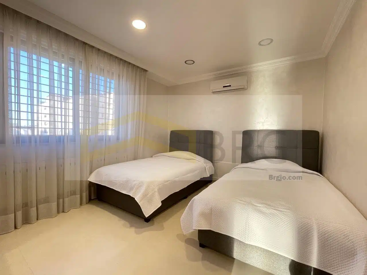 WhatsApp Image 2024-09-17 at 7.32.28 PM