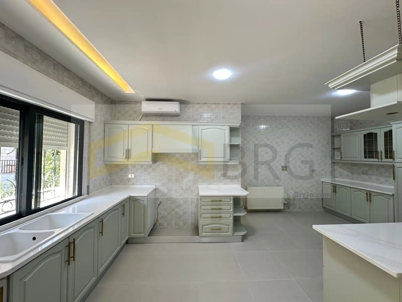 WhatsApp Image 2024-09-25 at 11.24.05 AM (2)