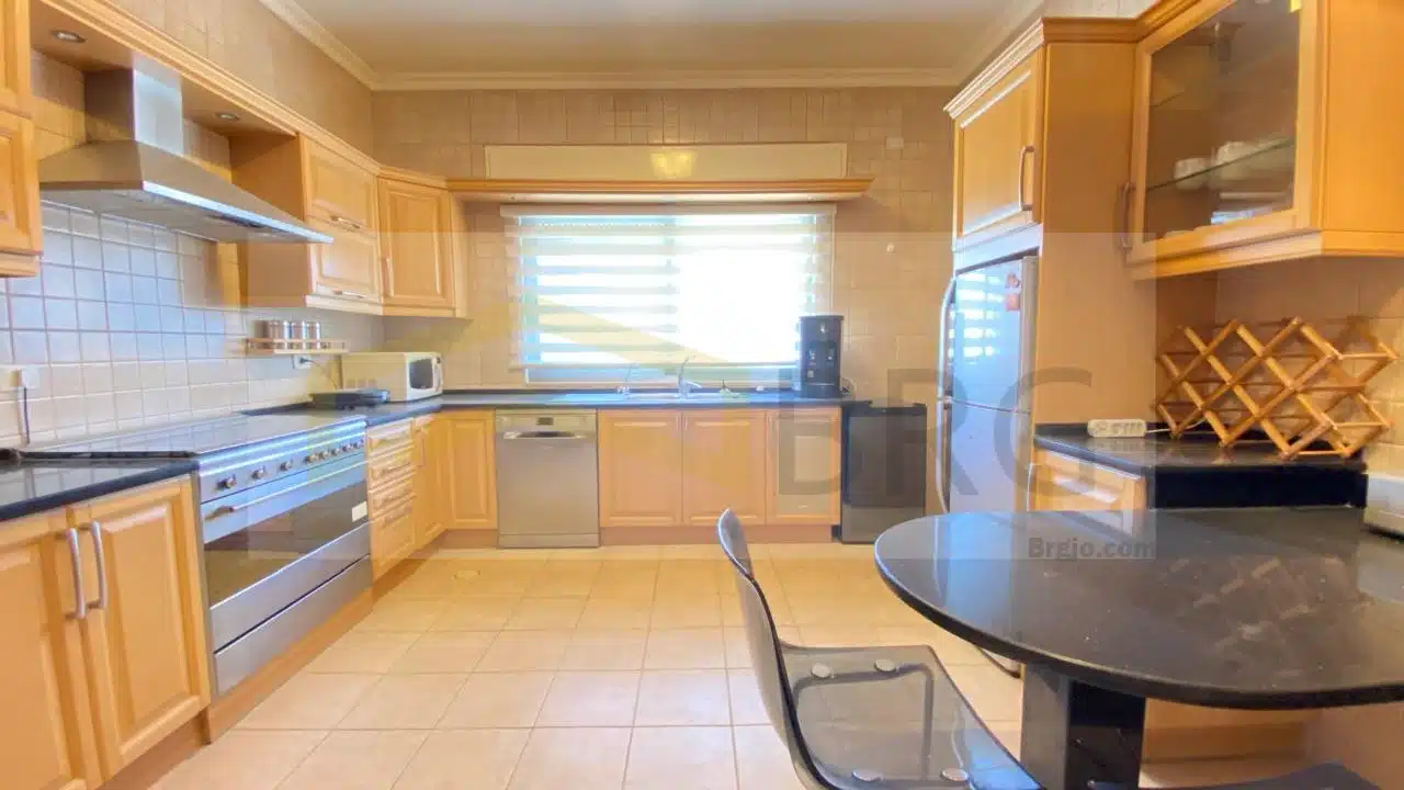 WhatsApp Image 2024-12-04 at 1.49.01 PM (14)