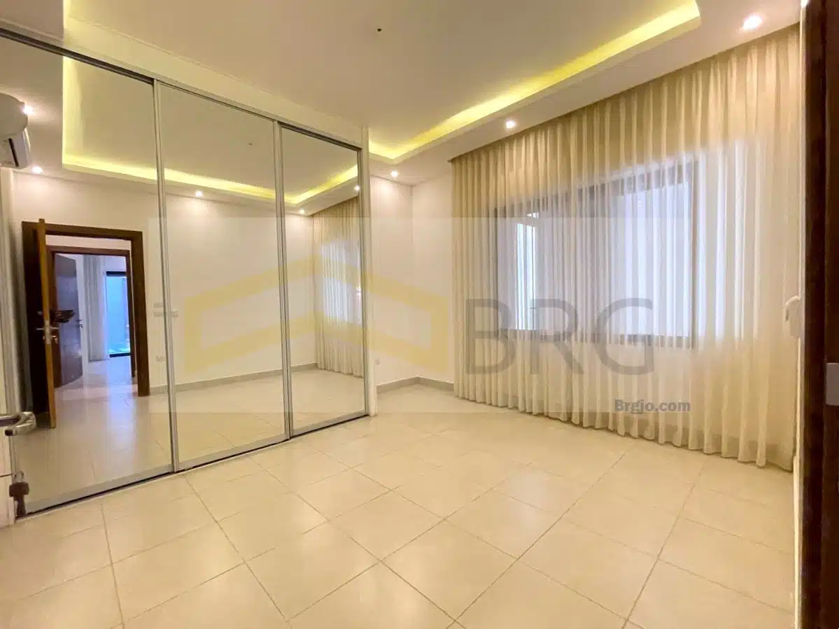 WhatsApp Image 2024-12-23 at 12.13.44 PM