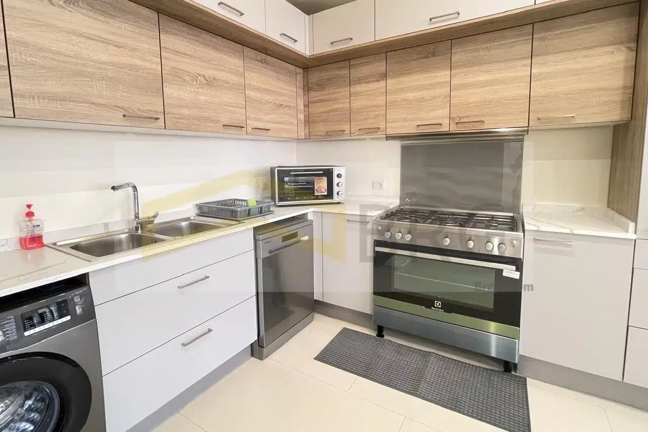 446d53a7-c5e1-422e-9f7b-9d69d3d2b747