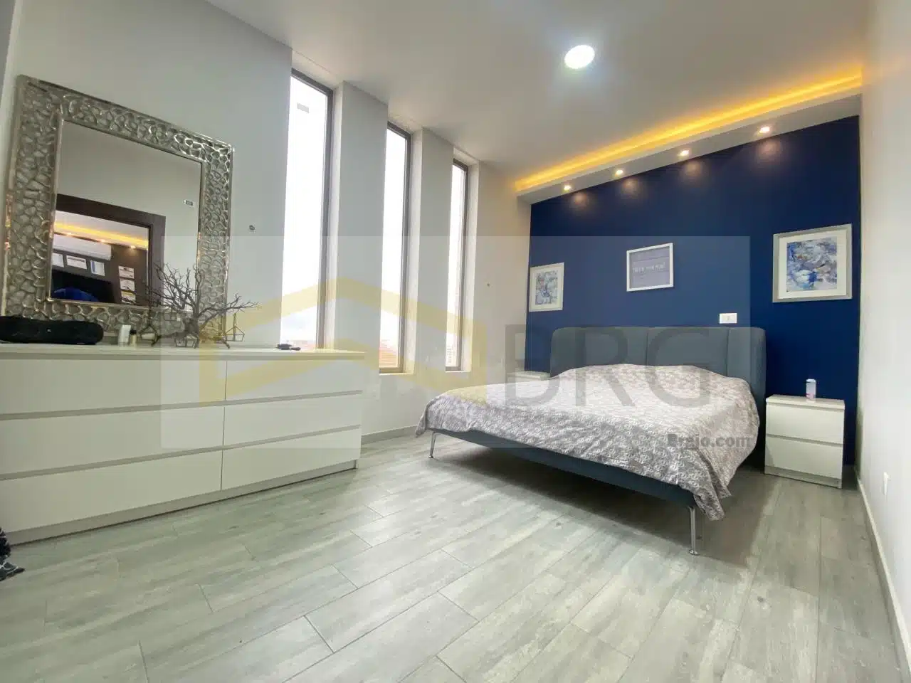 57bd80d1-1fa8-4dfe-a6d0-eccef2e828e3