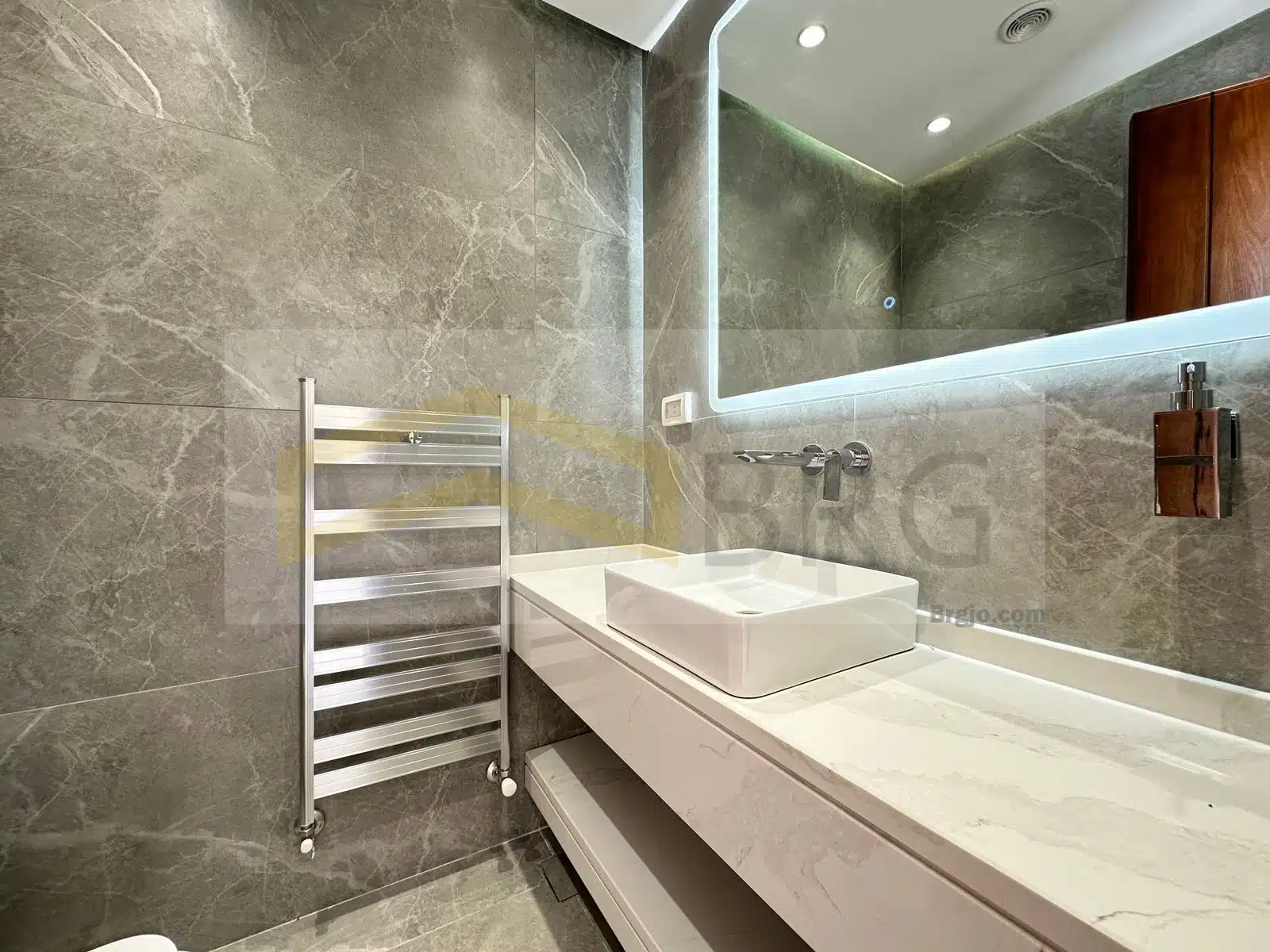 WhatsApp Image 2024-10-01 at 4.50.08 PM (1)