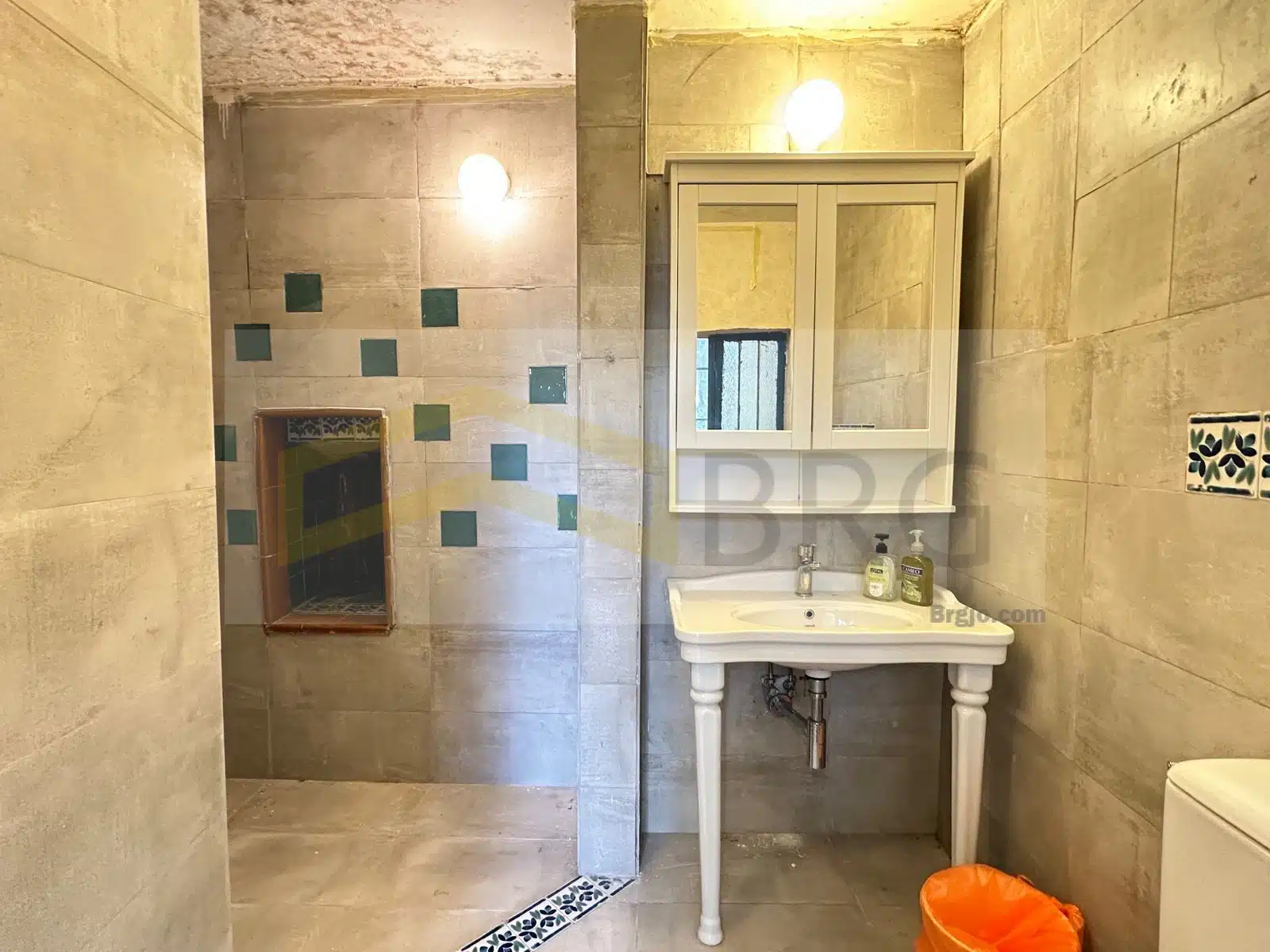 WhatsApp Image 2024-10-14 at 9.53.24 AM (1)