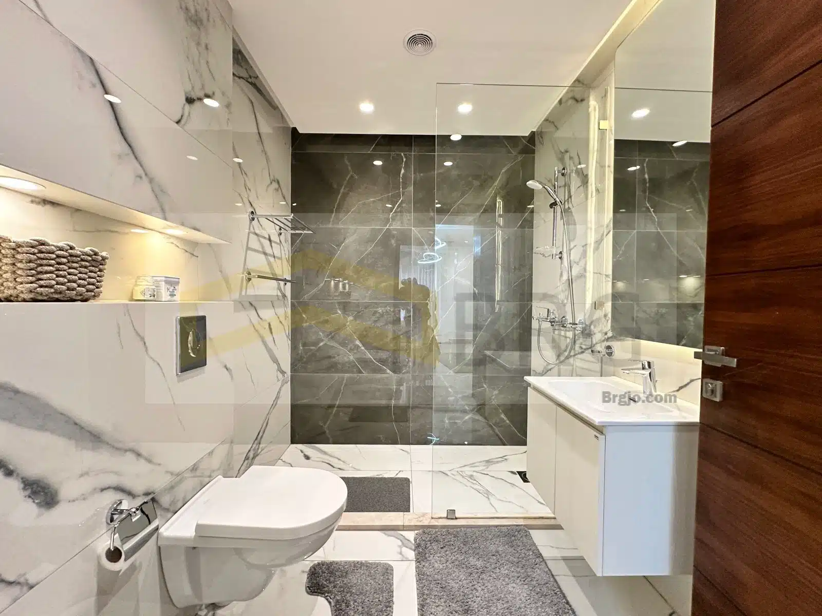 WhatsApp Image 2024-10-15 at 3.50.37 PM (1)