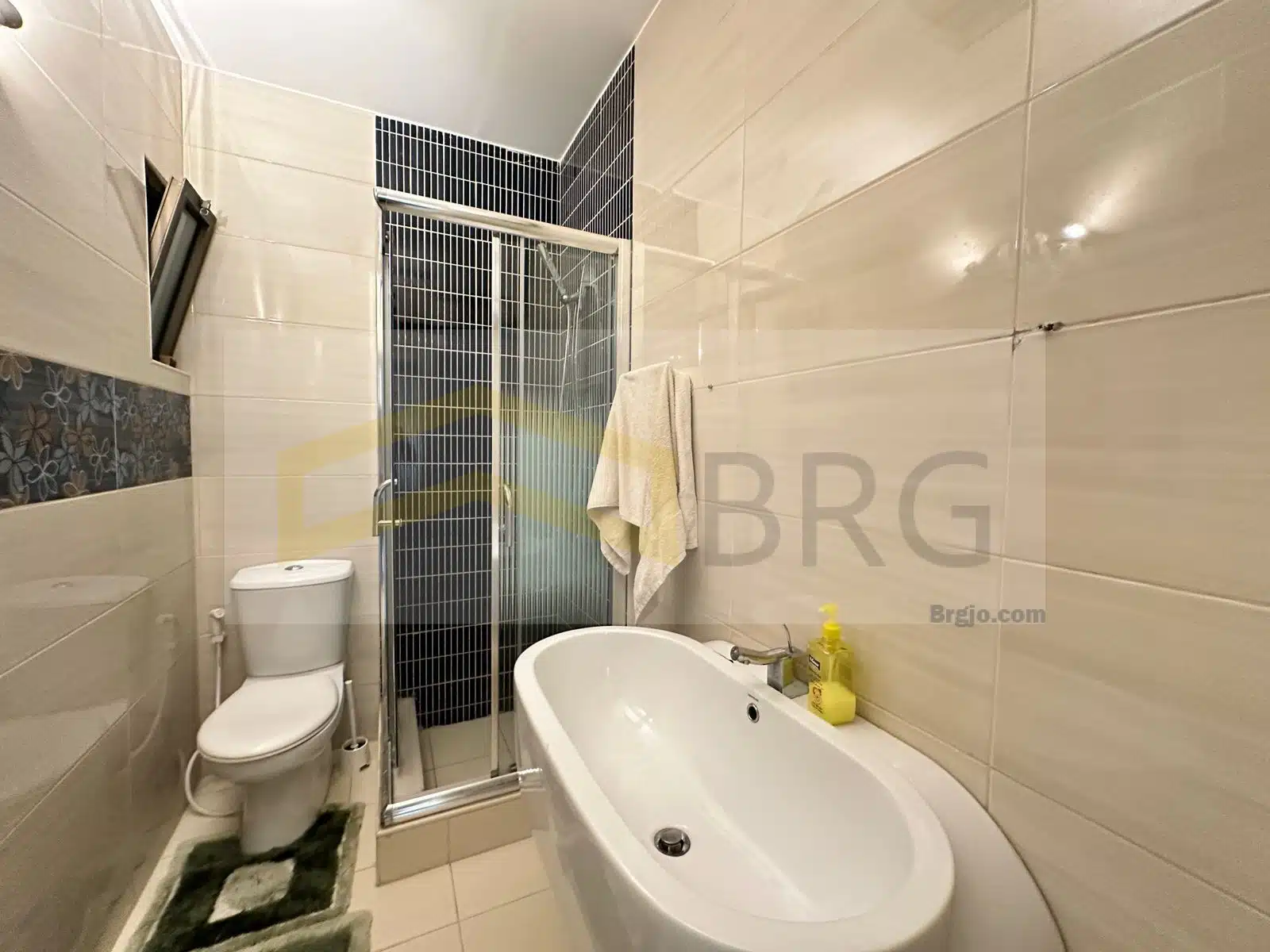 WhatsApp Image 2024-10-15 at 5.00.40 PM