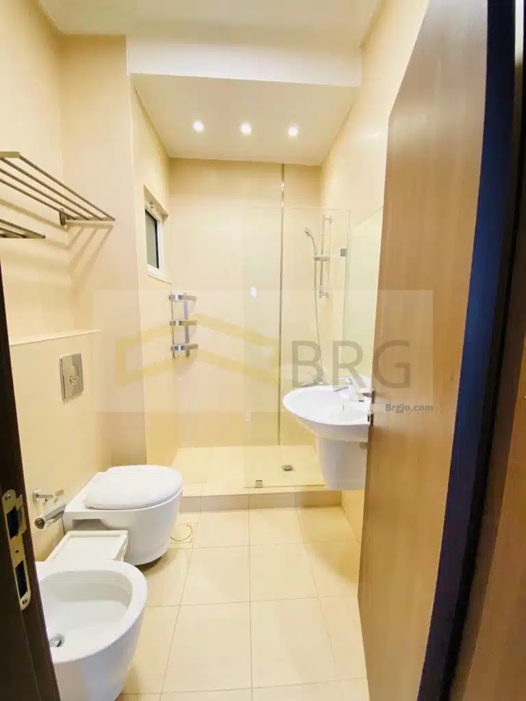 WhatsApp Image 2024-10-23 at 11.24.57 AM (1)