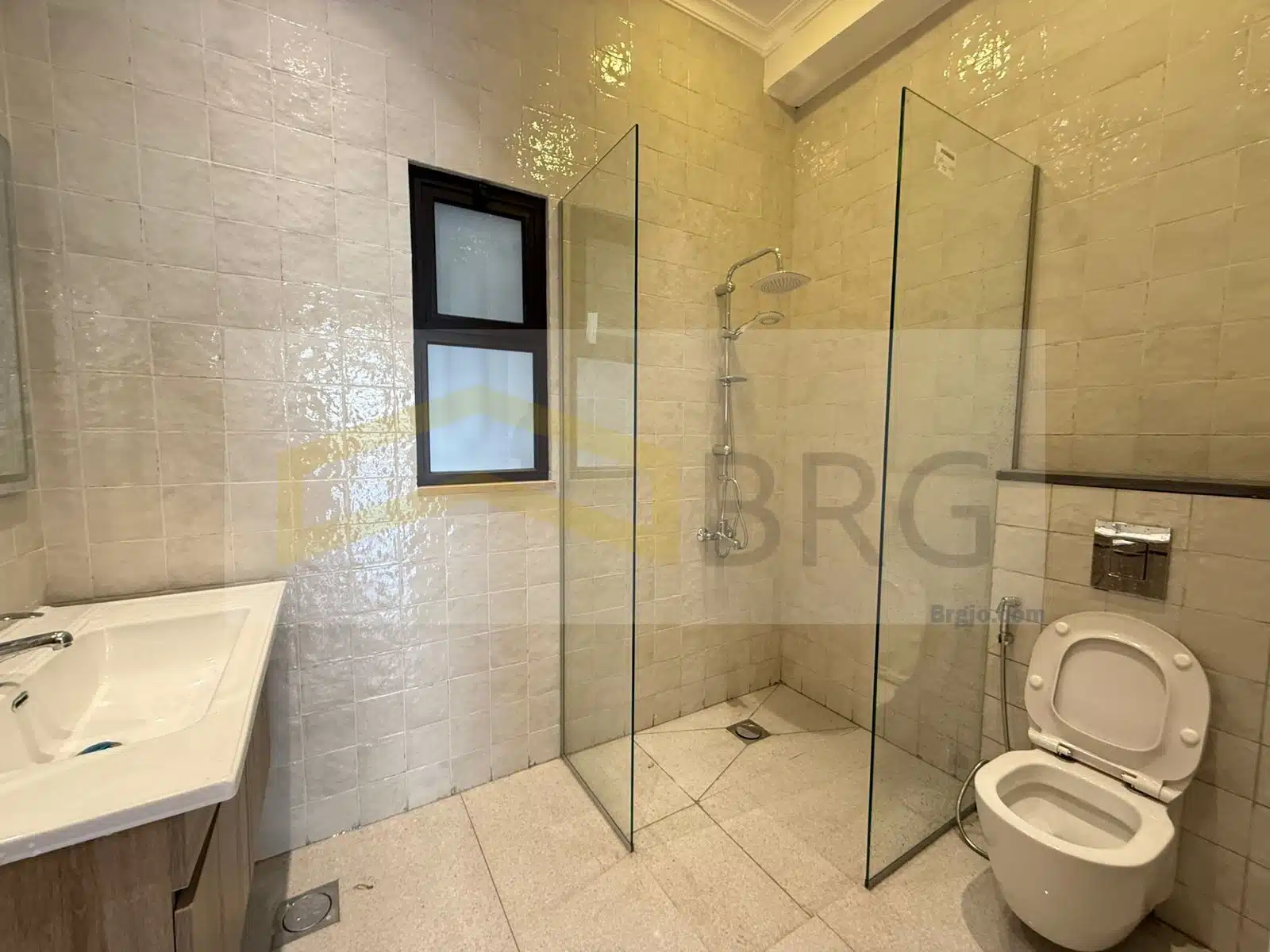 WhatsApp Image 2024-11-27 at 6.42.36 PM