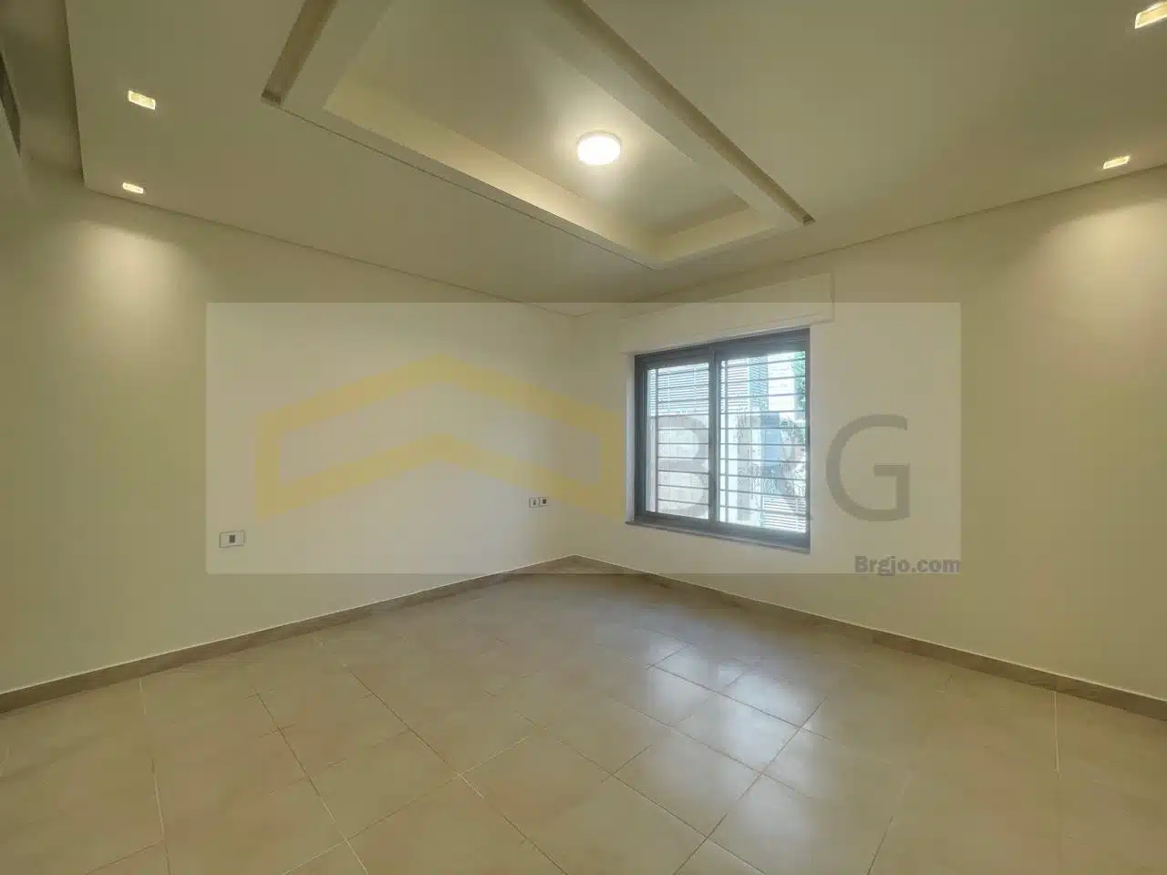 WhatsApp Image 2024-11-28 at 5.33.45 PM (2)