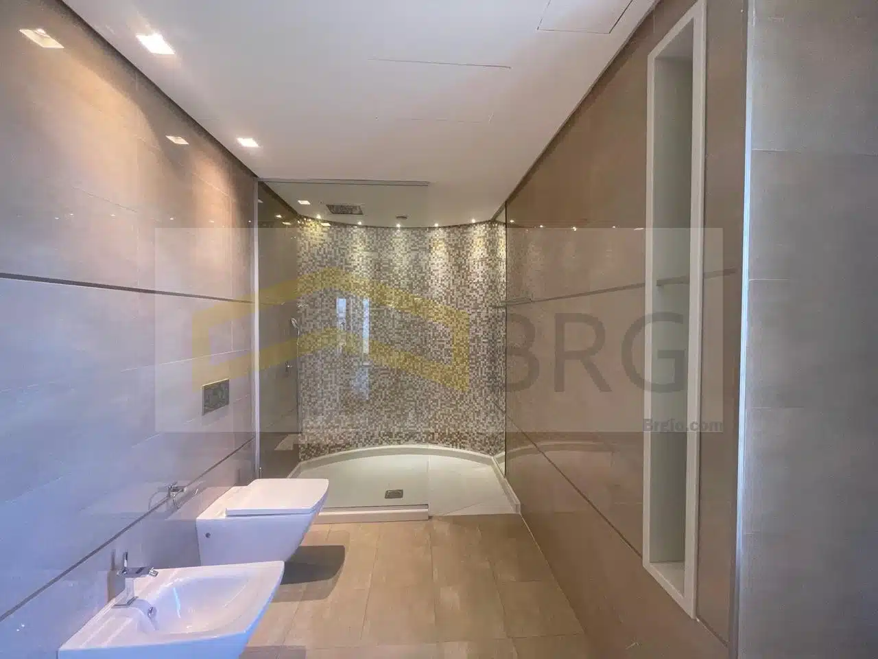 WhatsApp Image 2024-11-28 at 5.33.45 PM