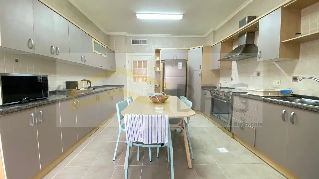 304a7a46-6500-452c-bd32-c72d8203c68a