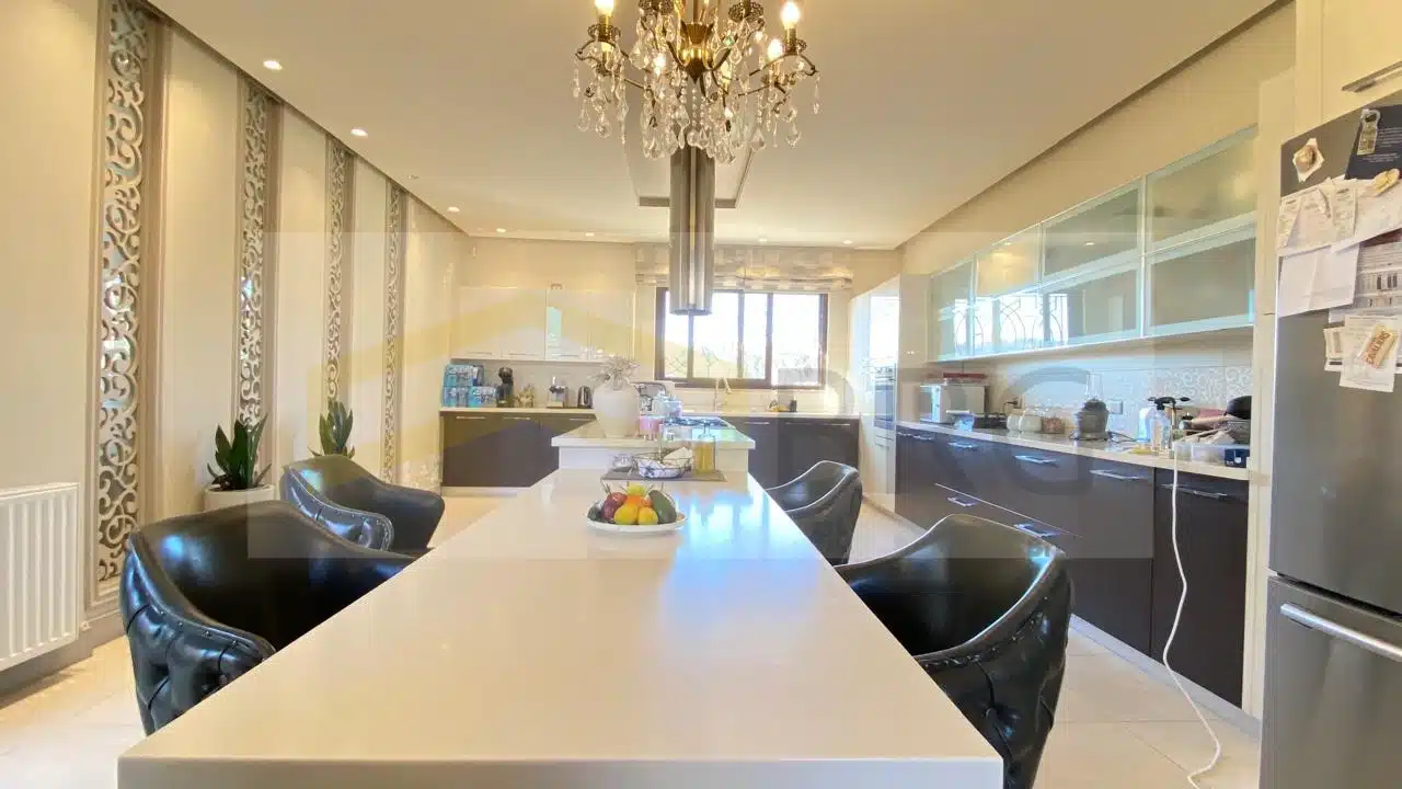 4b7065ba-e413-4e99-8355-a53ddc45f43e