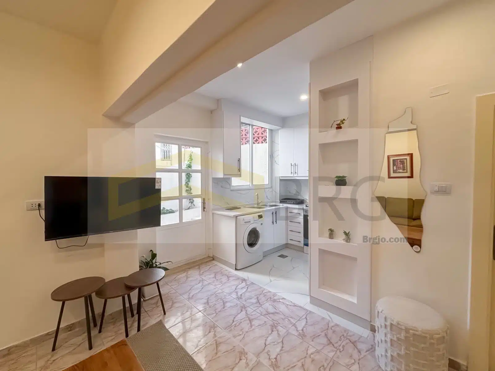 WhatsApp Image 2024-12-05 at 10.40.58 AM