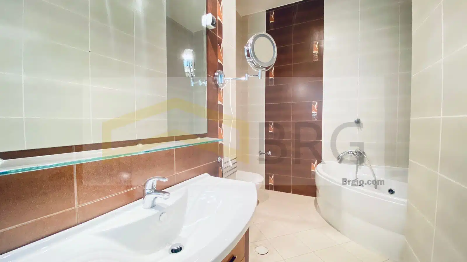 WhatsApp Image 2024-12-07 at 3.20.03 PM (1)