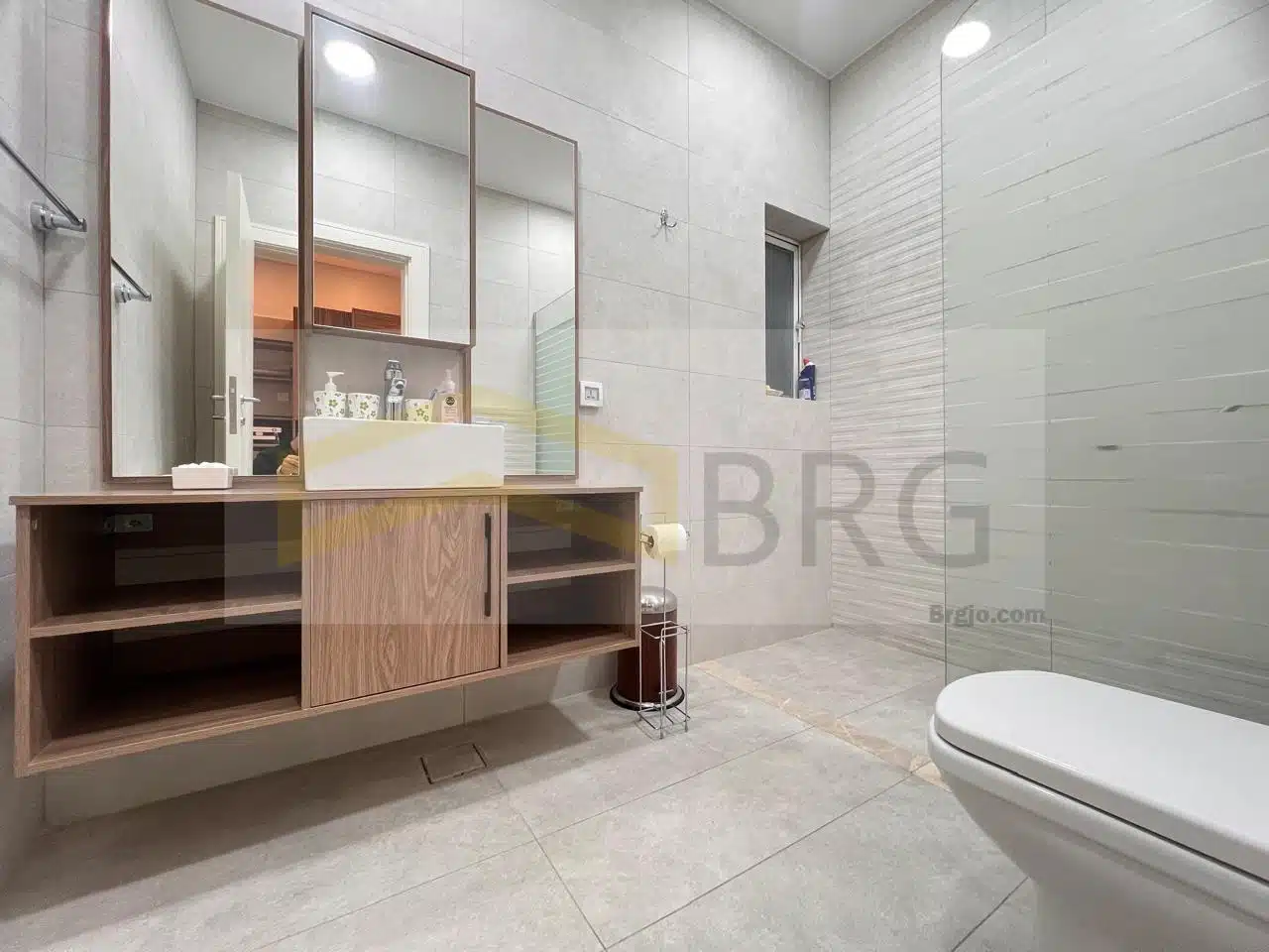 WhatsApp Image 2024-12-15 at 2.00.23 PM