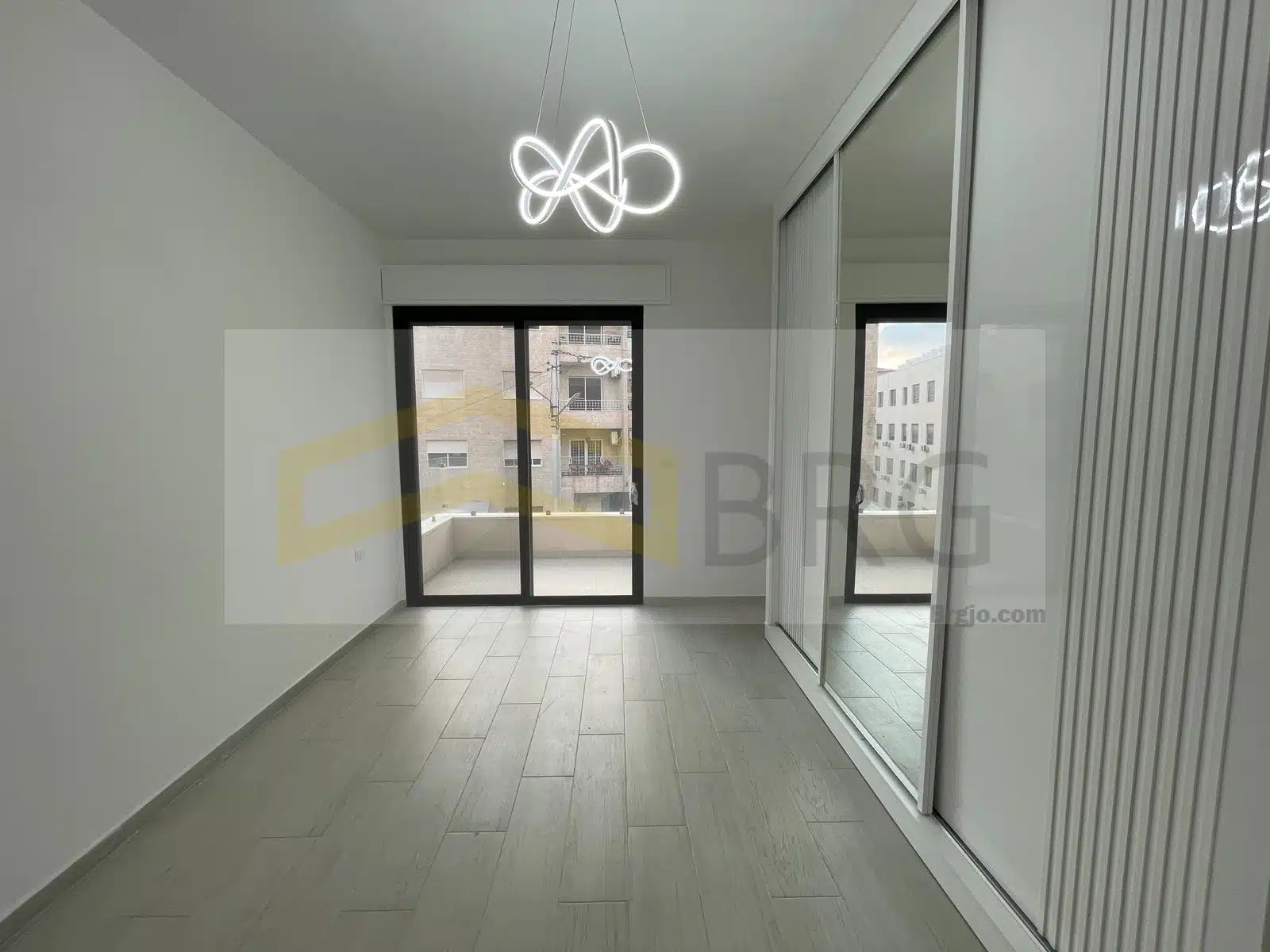 WhatsApp Image 2025-01-20 at 5.24.45 PM (1)