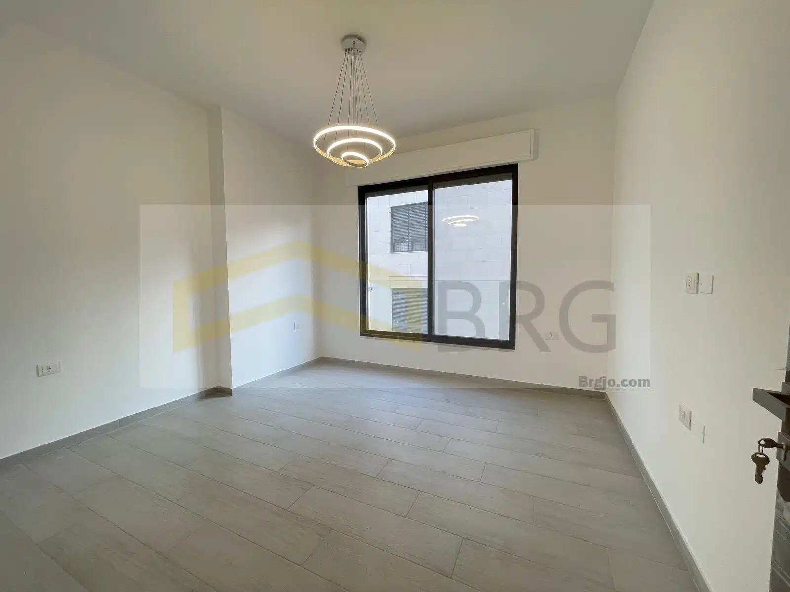 WhatsApp Image 2025-01-20 at 5.24.46 PM (1)