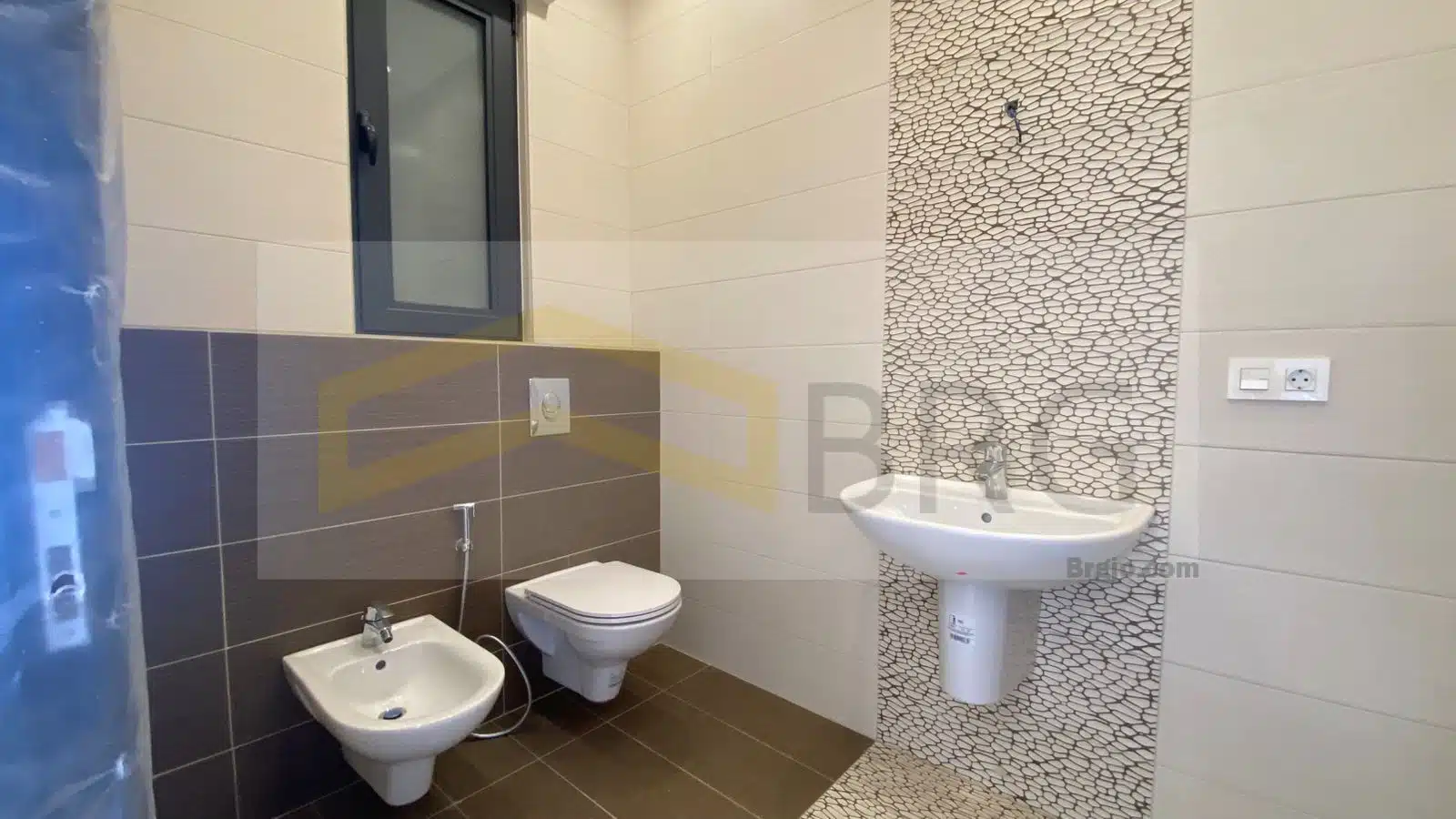 WhatsApp Image 2025-01-21 at 3.45.54 PM (2)