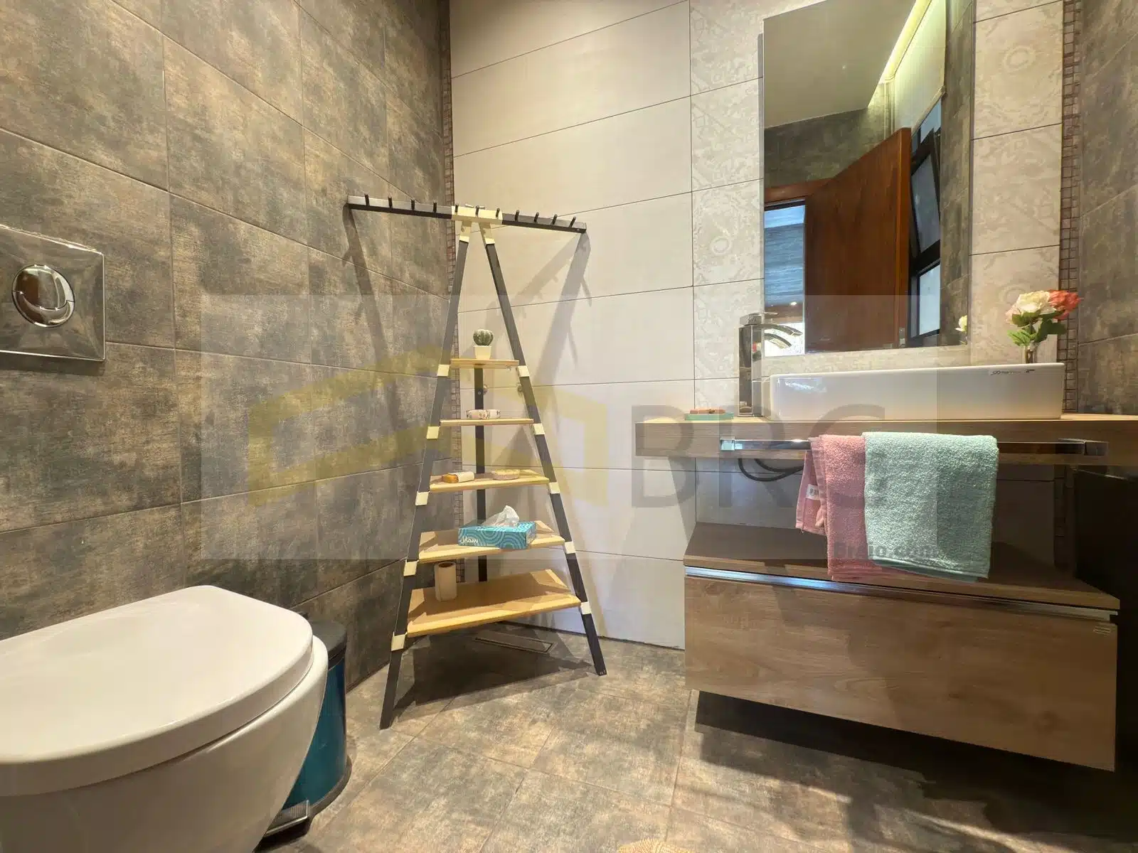 fd878924-9db9-4968-b103-a672633ae85a