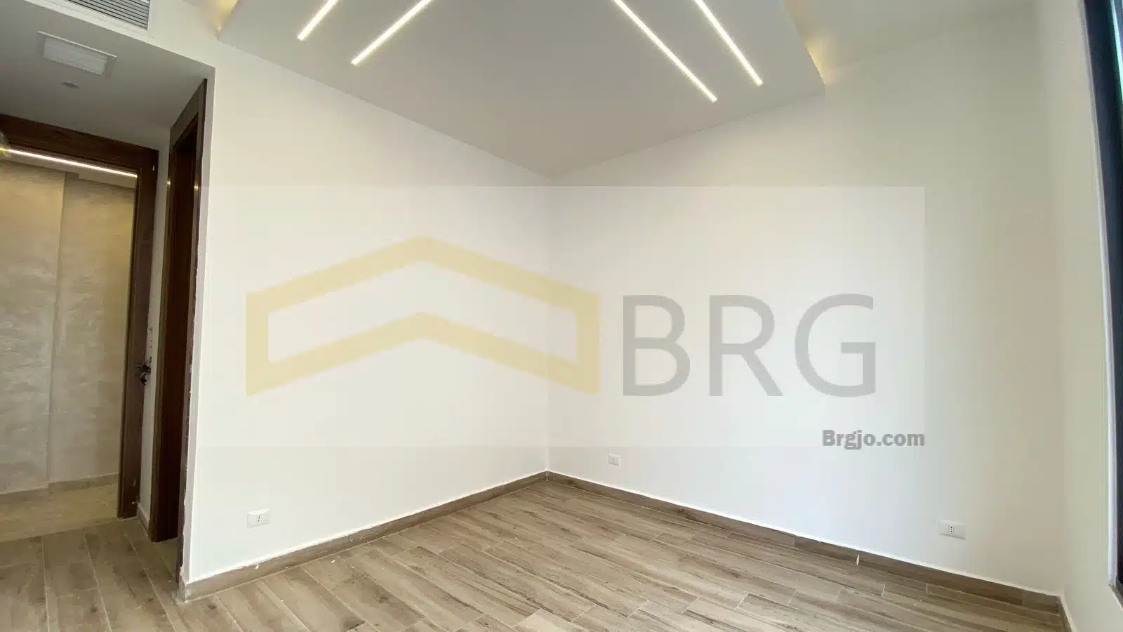 WhatsApp Image 2025-02-19 at 3.14.04 PM