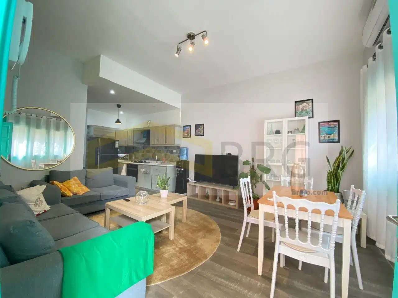 c184f322-6abe-4a40-b29e-913df28883cc