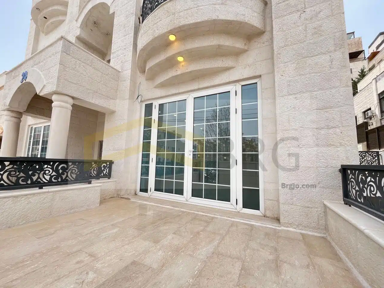 596c9f12-033e-4b73-ba99-594e679fa4e1