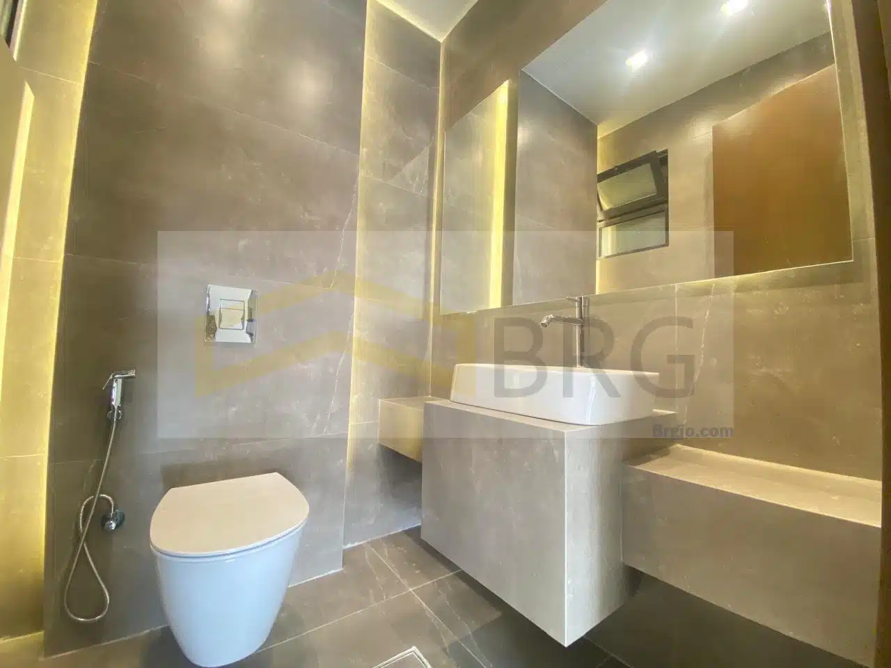 cbc9fa85-923a-4a44-b72c-62a9fb597f39