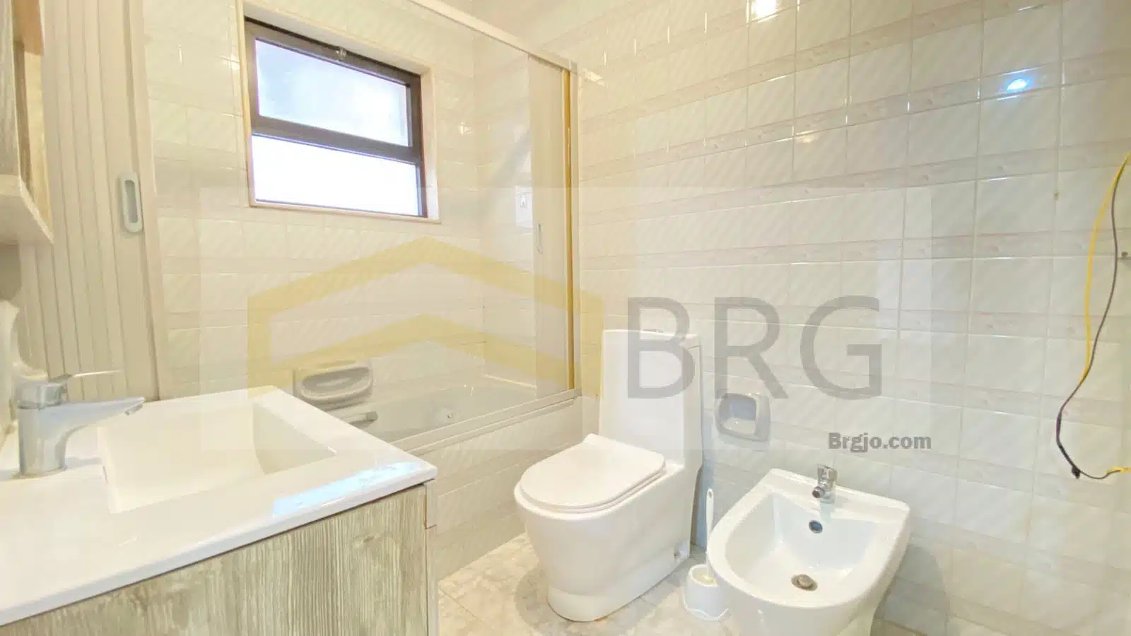 WhatsApp Image 2025-05-04 at 5.42.38 PM (1)