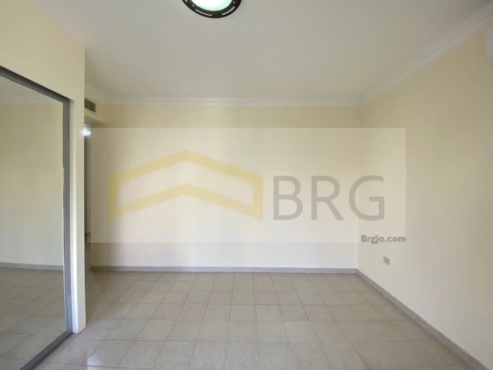 b8196923-7234-41c8-9355-9c554cad131e