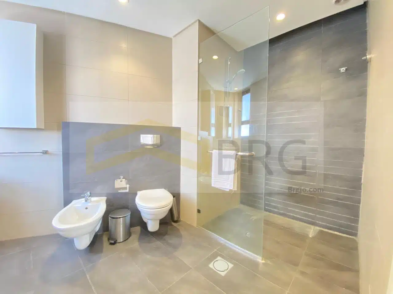 ce3ef21e-6167-4f68-afc5-6224f622afa2