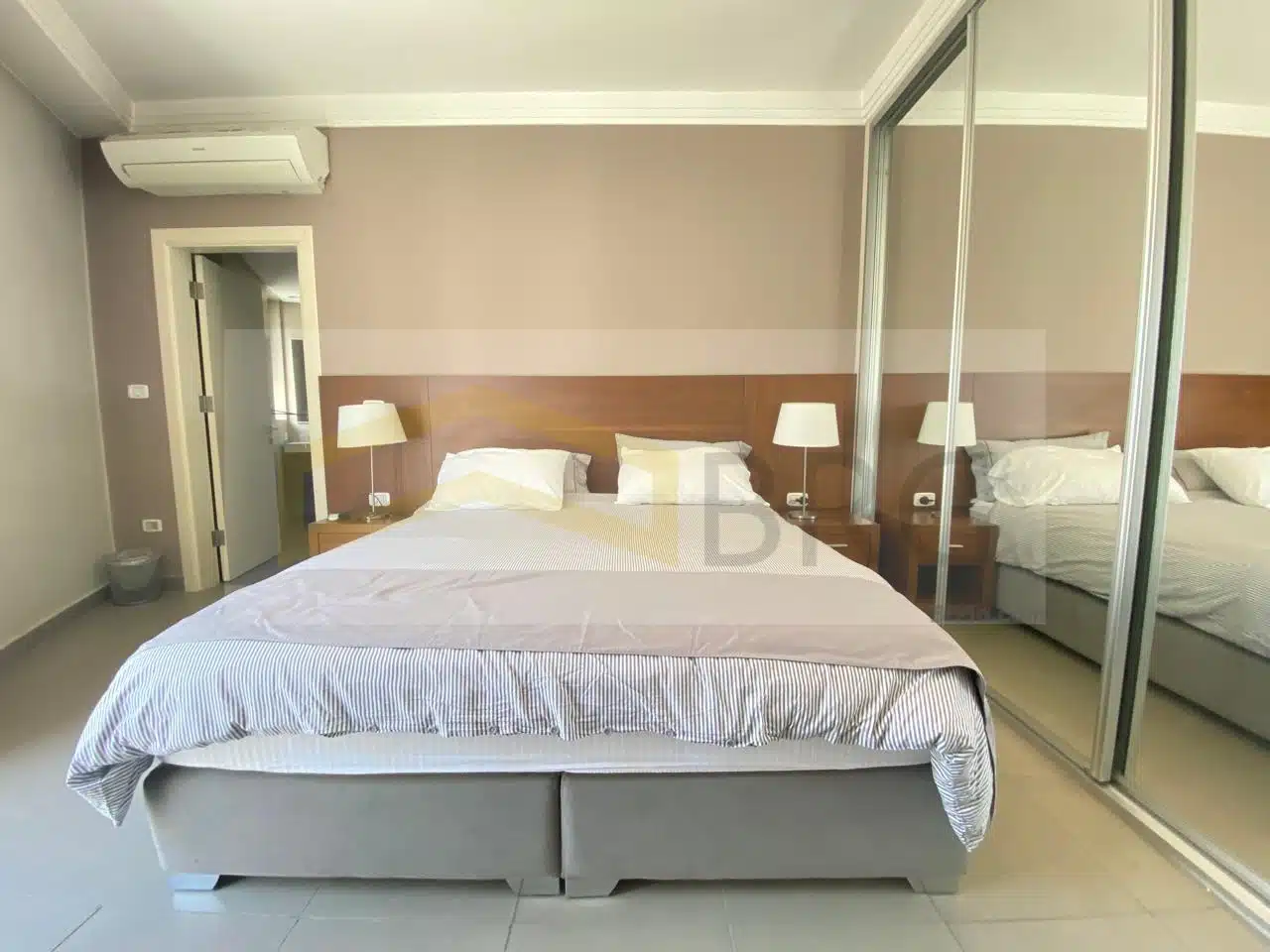 e3aabc84-00b0-4f37-8075-471593fdd9af