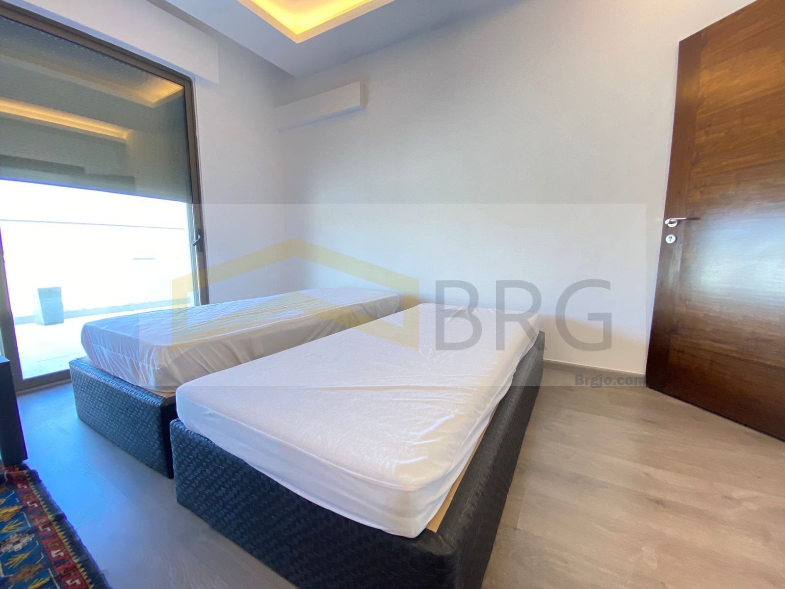 07a529bf-97ac-4523-8836-de0b8482fca2