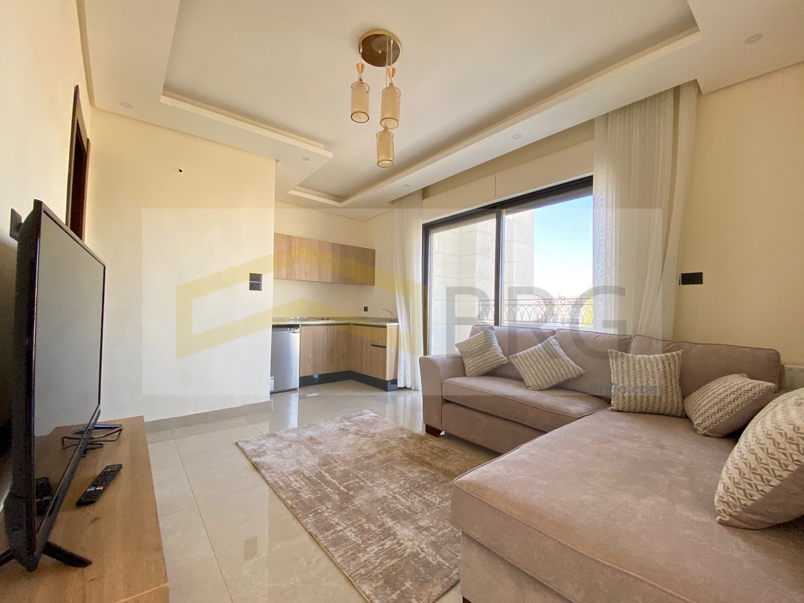 0b1a43ff-3b8e-4751-9ef1-1a66f835f85e