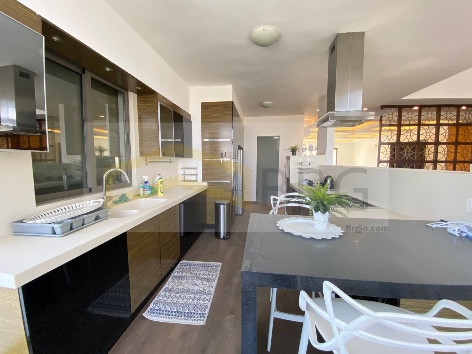 1996f89c-1b44-4bd9-a630-c07cfb06b794