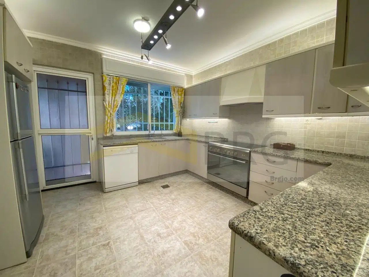 21c362aa-414e-4743-a2c0-7bc88a4e2618