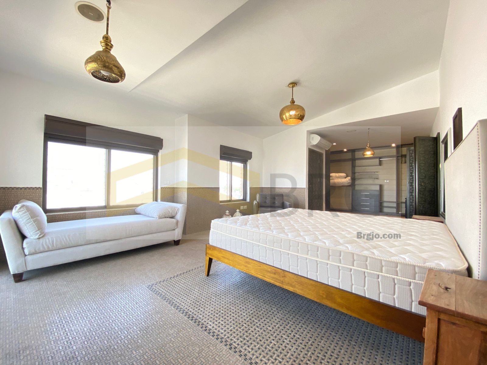 30198789-558e-43c2-ba69-46a949281193