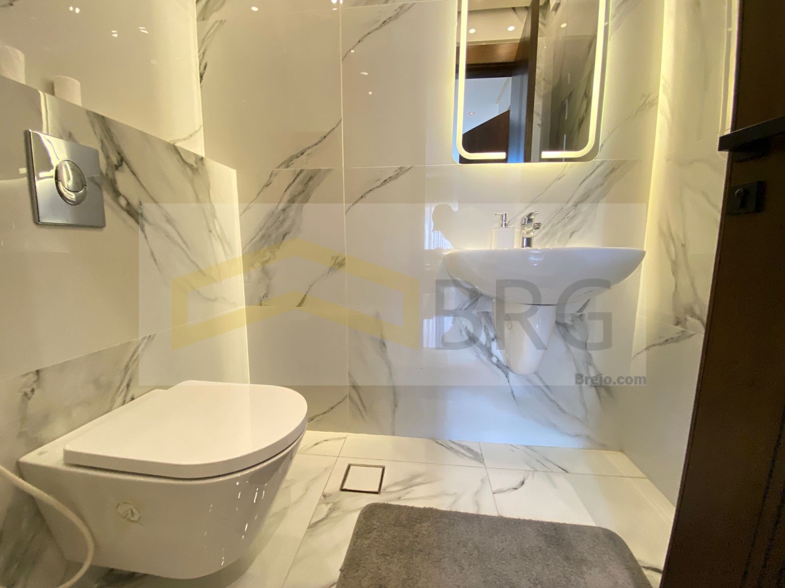 35efc5b3-3fe3-427f-857f-6719bcaa3731