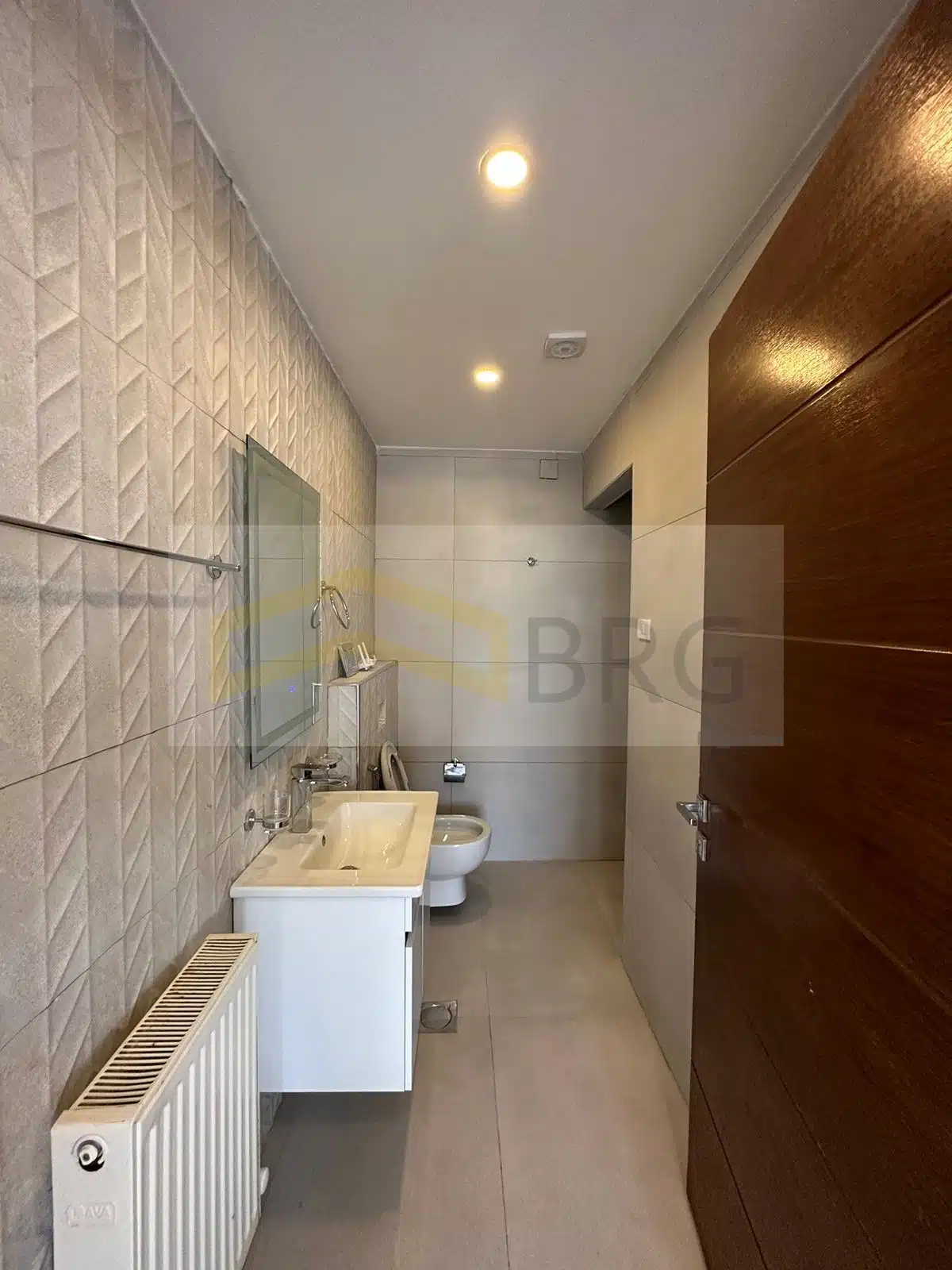 5df3d360-75ae-4795-856b-315307bd4d24