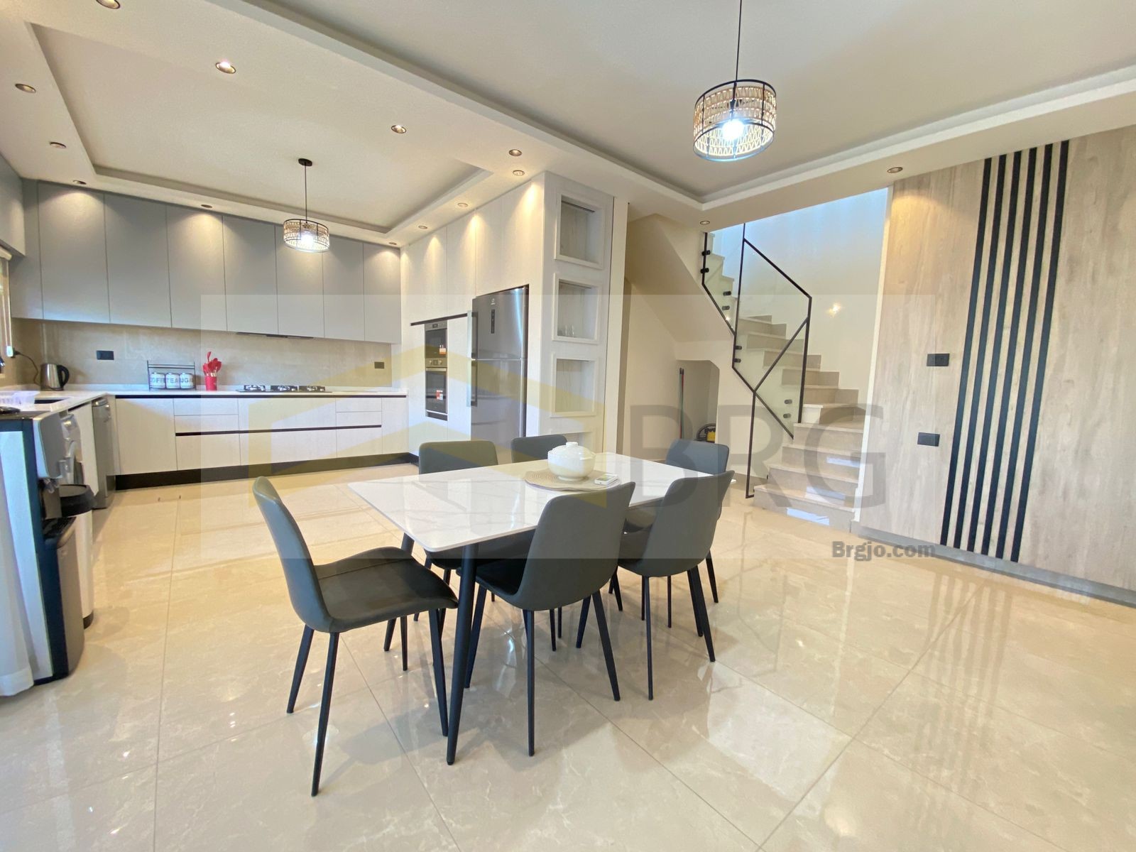 6f24a614-c16a-4a2a-bf4a-0cf0d9cff775