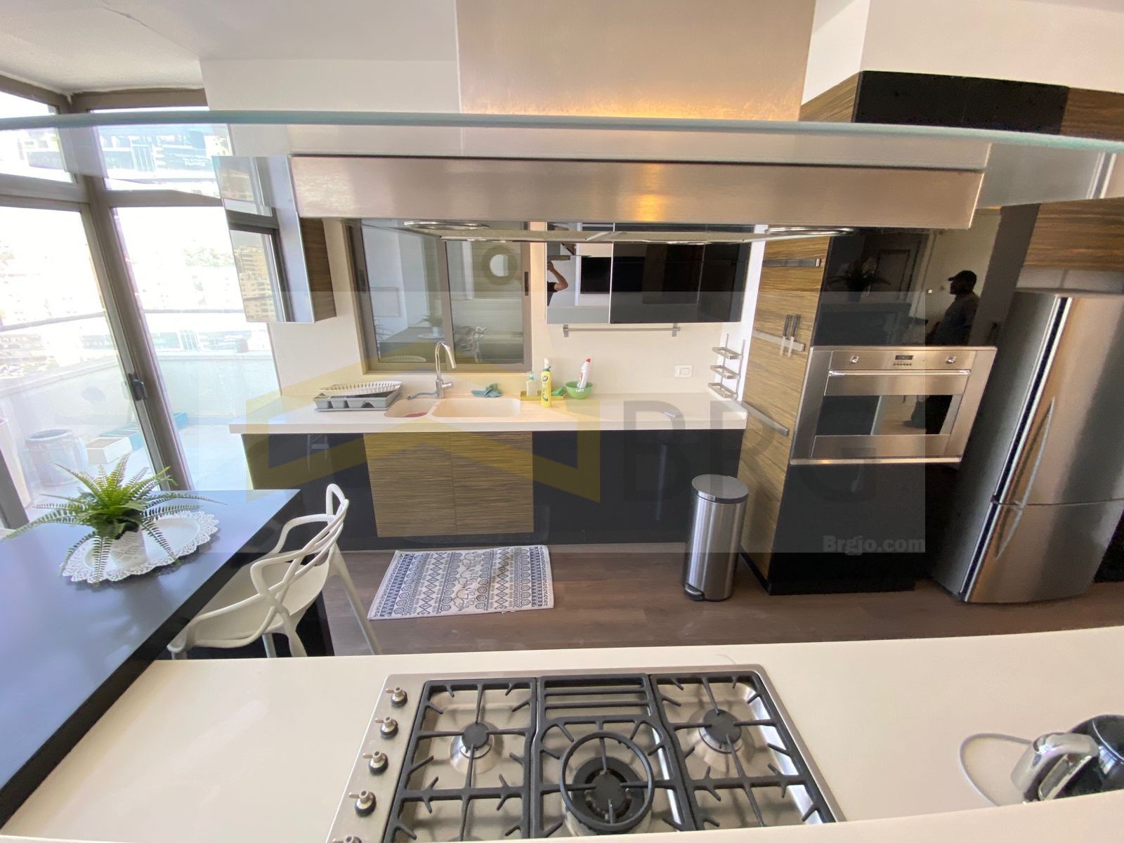 6ff47203-48bf-4650-b3b6-5fdb92bd8bf2