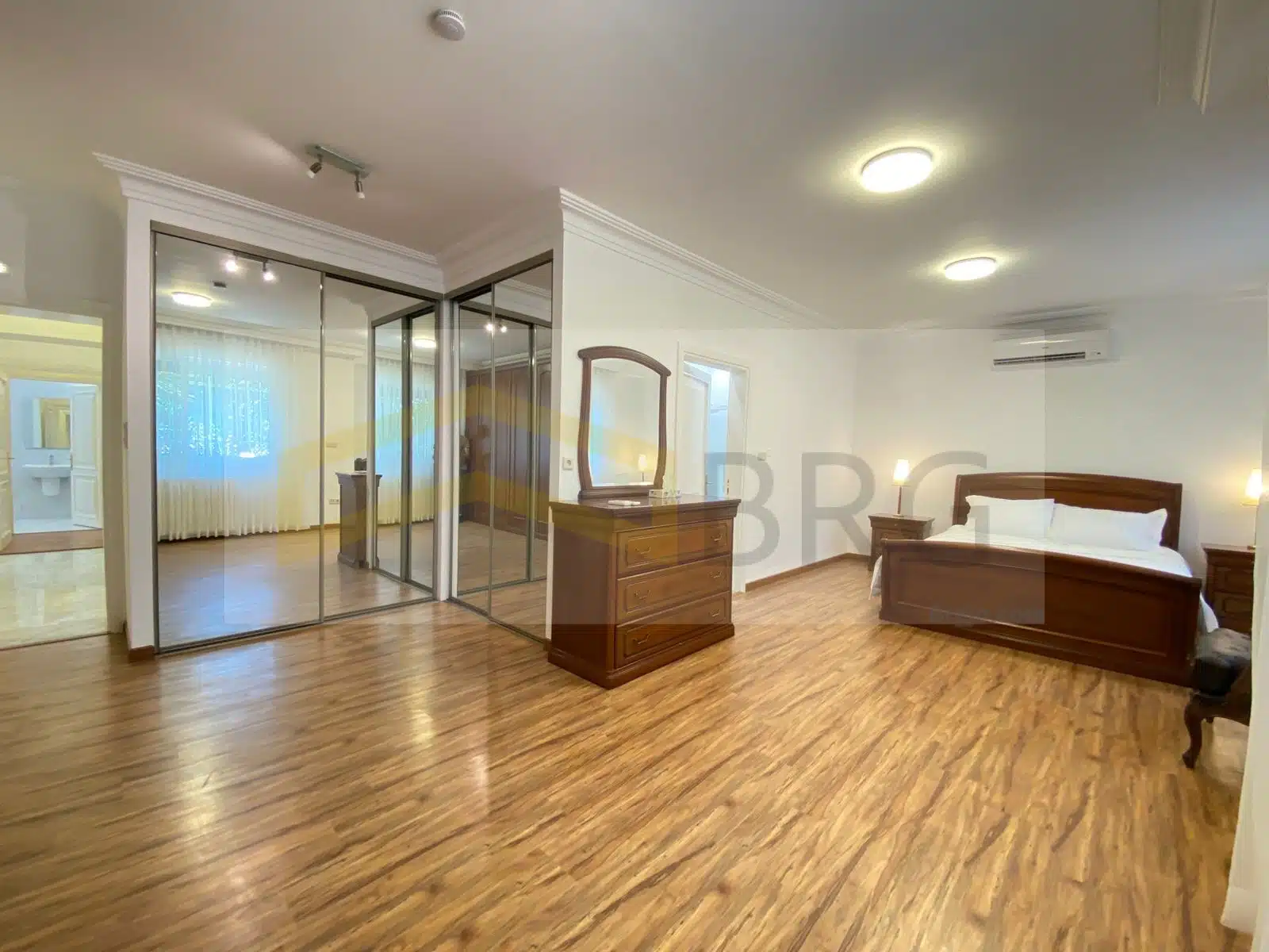 74bebd1c-821f-4ddb-ad8d-8f32776cbcb0