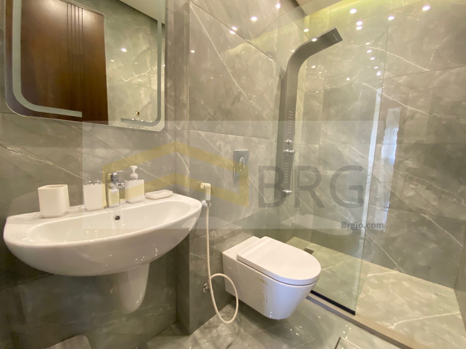 74c32b11-acc5-4b4d-8f65-039493d4bff4