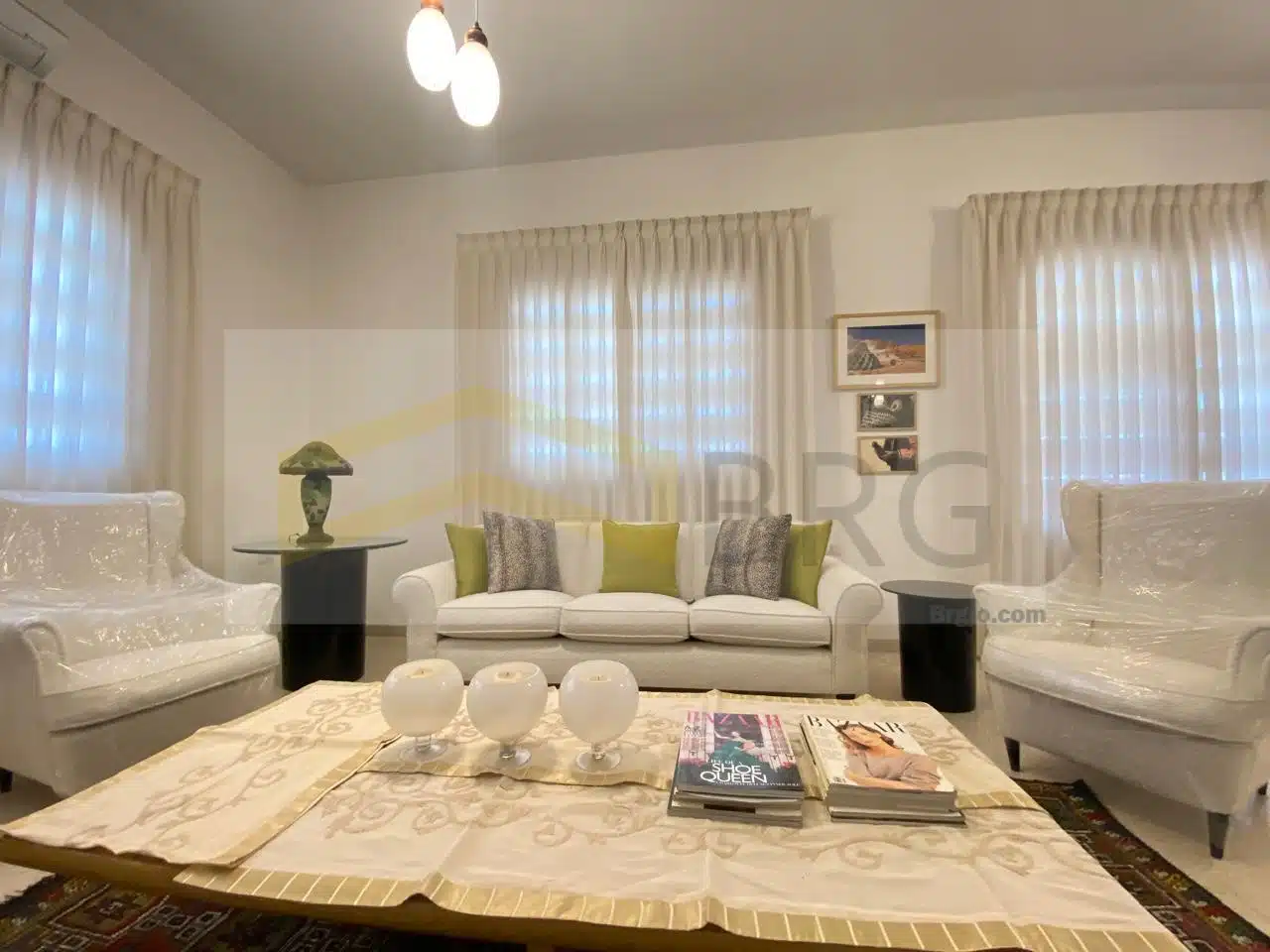 947ffed5-3903-4f4e-8c64-093544e21ec3