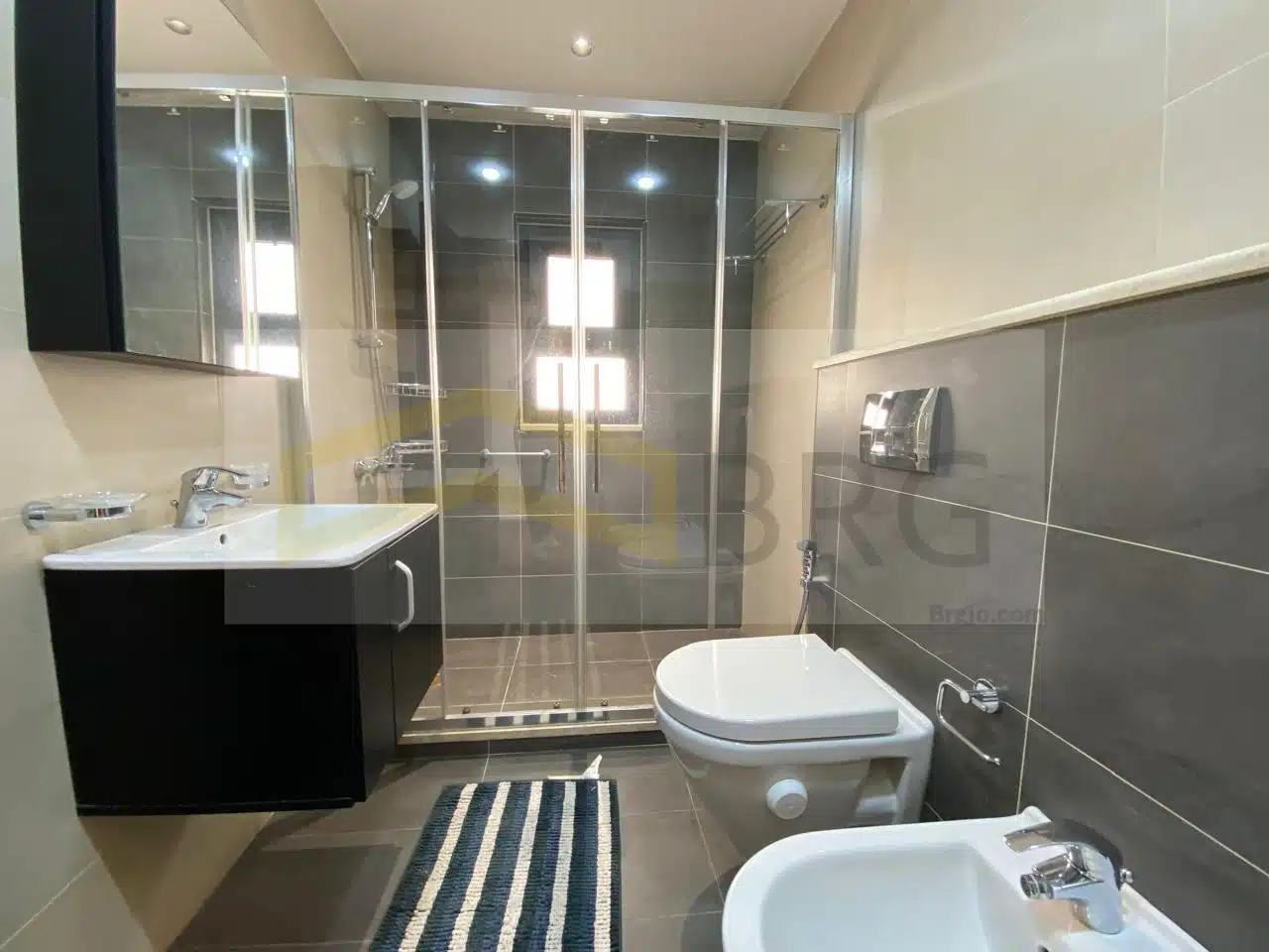96d8fea4-9659-44c4-b665-542d84a5b370