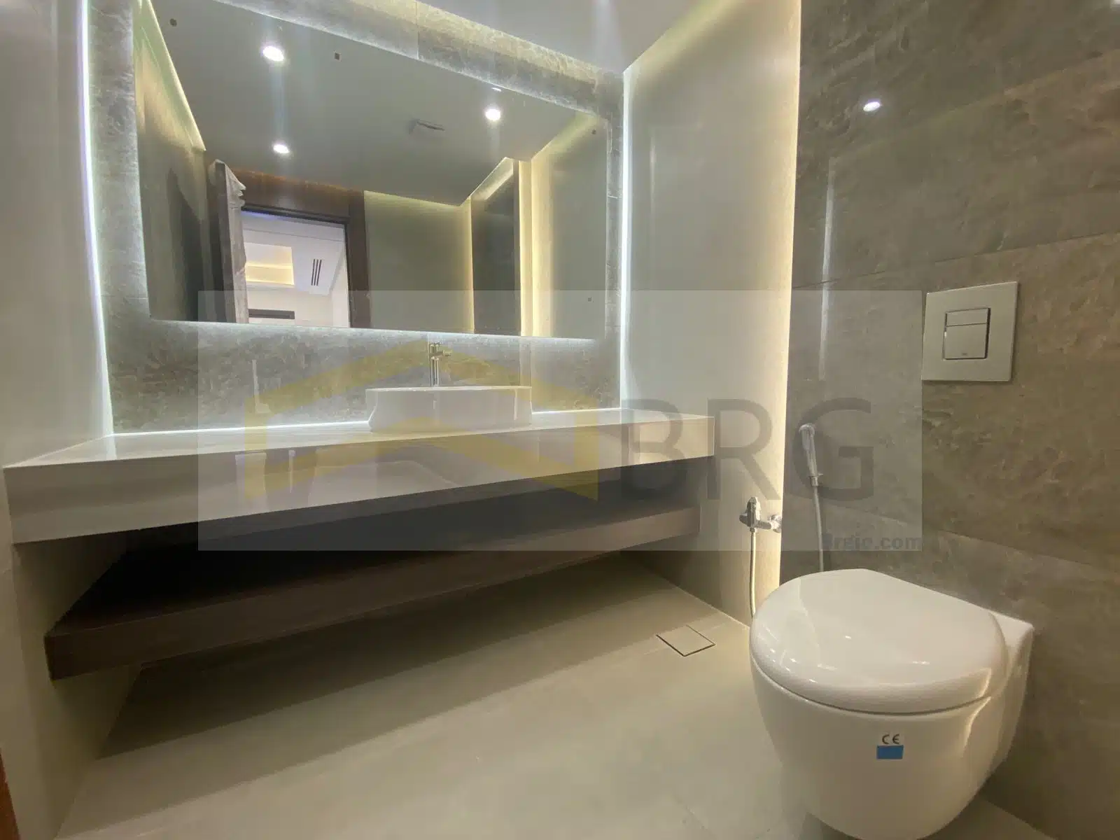 971751b2-63fe-4516-809a-df5a237518a6