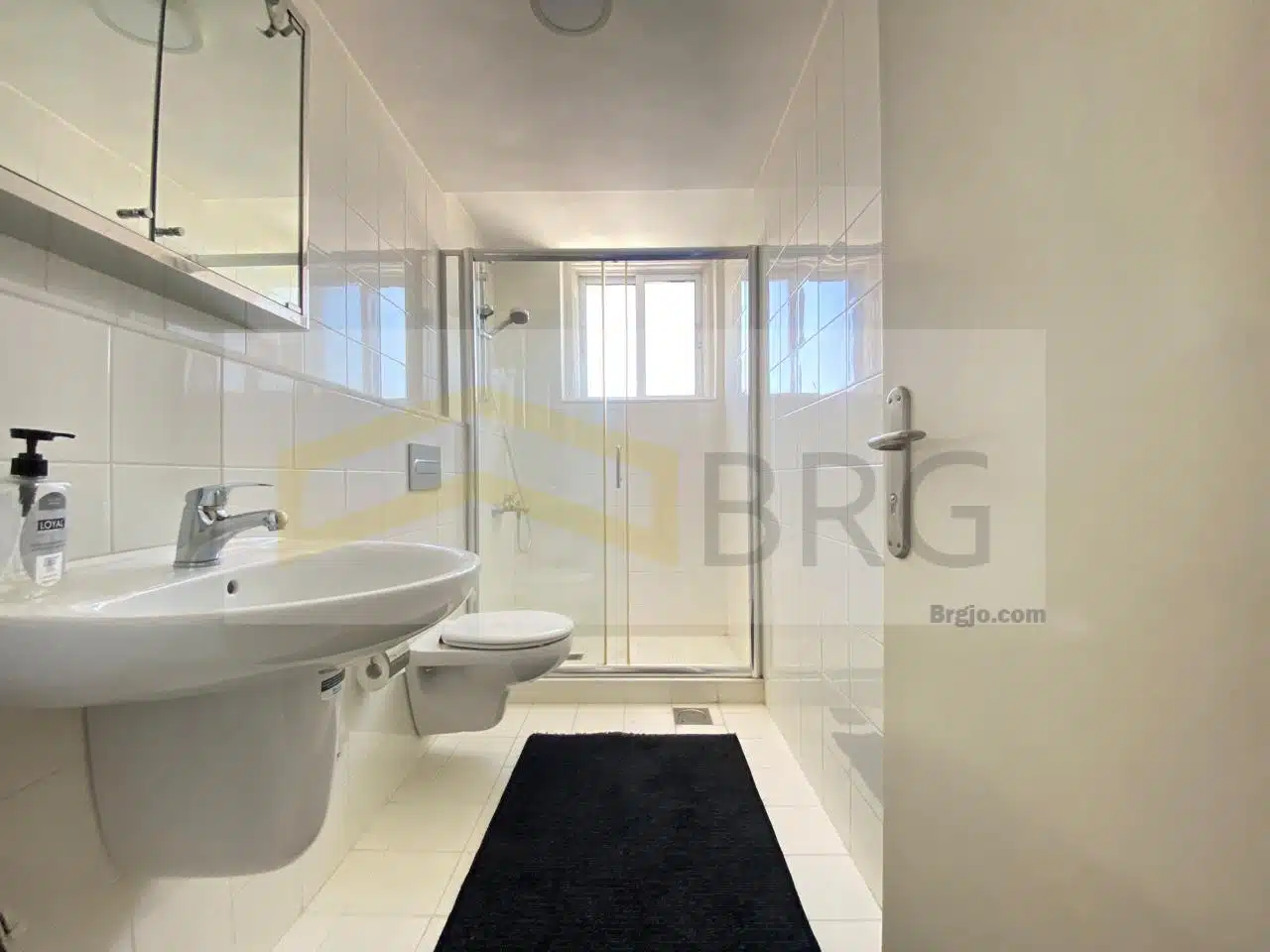 a7857984-99bd-4574-9b8a-8e2a48941f79