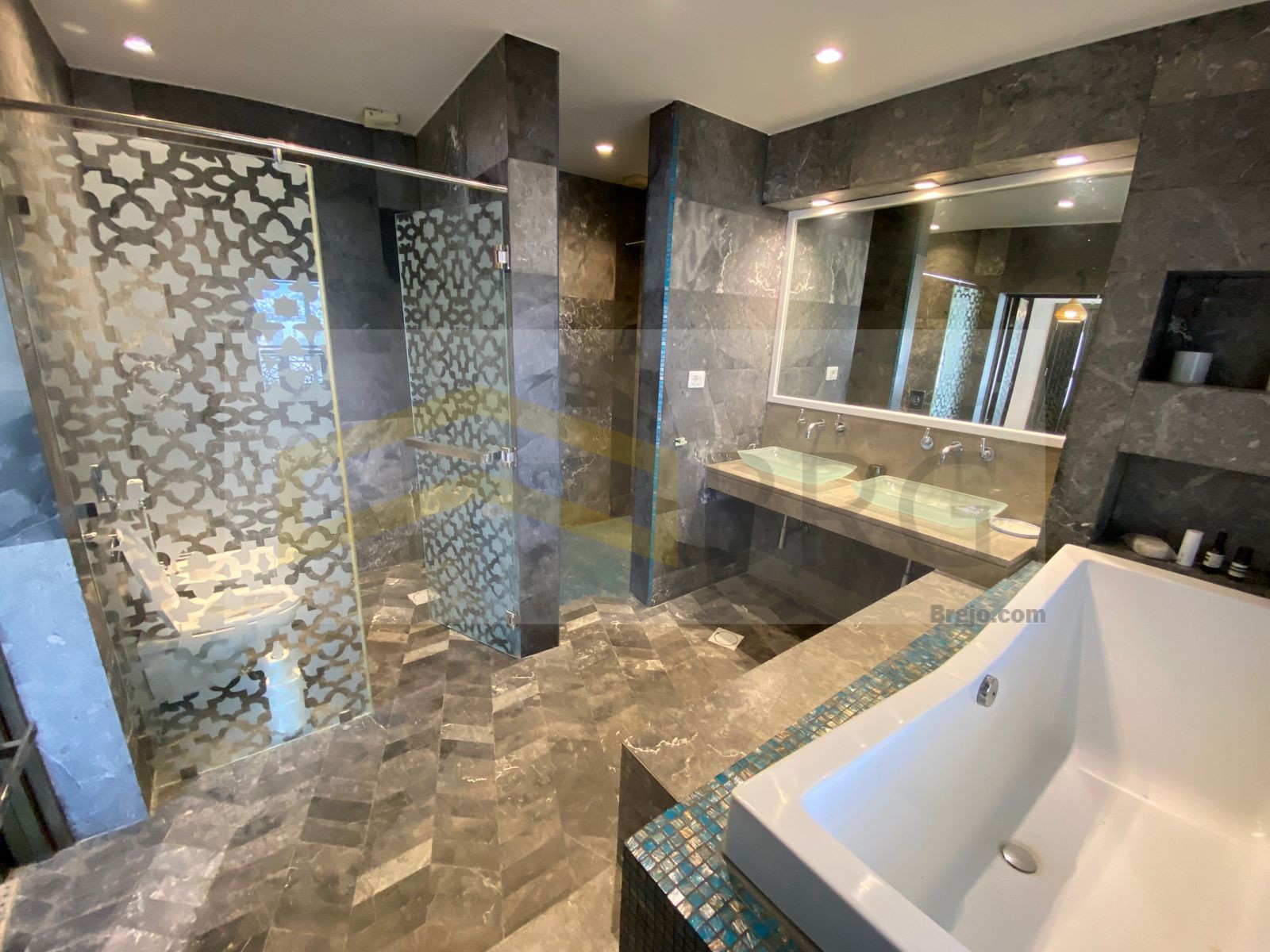 aed85c1e-02f9-4d0c-a199-e480f087abe5