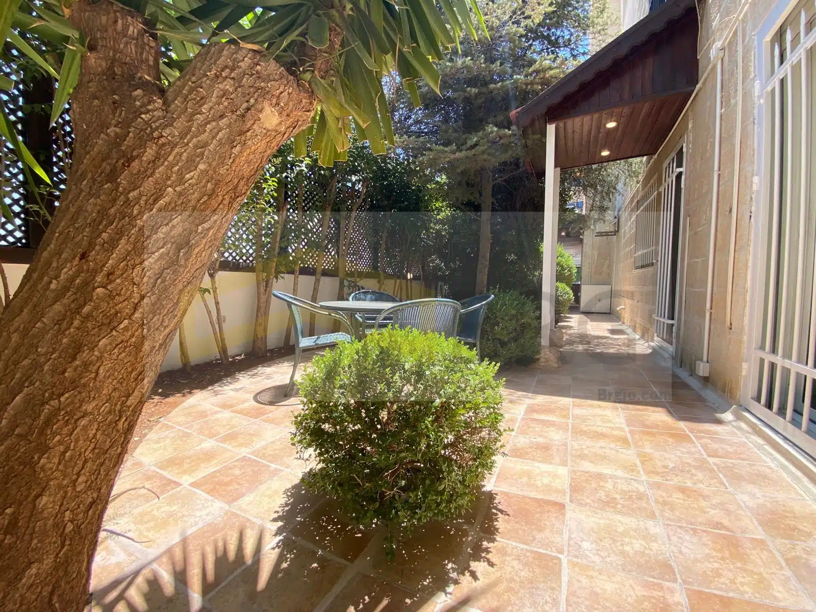 b40d7200-4795-41bc-bfa8-d292530ebac8