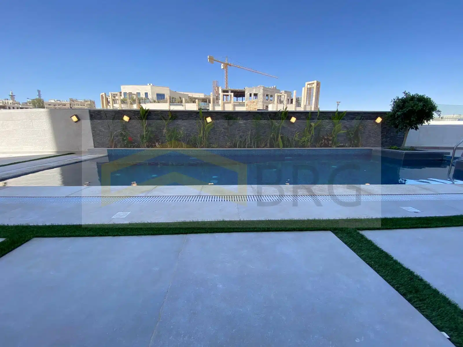 c06c1924-1516-40b2-87e6-ca0cb2d14794